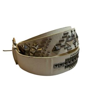 Rue21 Deadstock Studded White Faux Leather Belt | Western, Boho Chic 44” XL